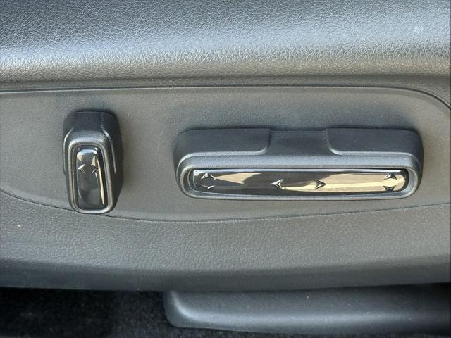 ＺＲ－Ｖ ｅ：ＨＥＶ　Ｚ　禁煙車　ホンダコネクト９型ディスプレイ　ＢＯＳＥプレミアムサウンド　マルチビューカメラシステム　本革シート　シートヒーター　ドライビングポジションシステム　パワーシート　ハンズフリーパワーバックドア（59枚目）