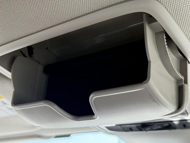 ＺＲ－Ｖ ｅ：ＨＥＶ　Ｚ　禁煙車　ホンダコネクト９型ディスプレイ　ＢＯＳＥプレミアムサウンド　マルチビューカメラシステム　本革シート　シートヒーター　ドライビングポジションシステム　パワーシート　ハンズフリーパワーバックドア（70枚目）