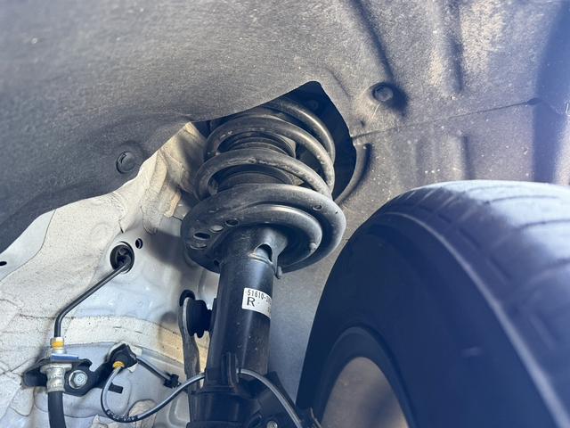 ＺＲ－Ｖ ｅ：ＨＥＶ　Ｚ　禁煙車　ホンダコネクト９型ディスプレイ　ＢＯＳＥプレミアムサウンド　マルチビューカメラシステム　本革シート　シートヒーター　ドライビングポジションシステム　パワーシート　ハンズフリーパワーバックドア（74枚目）