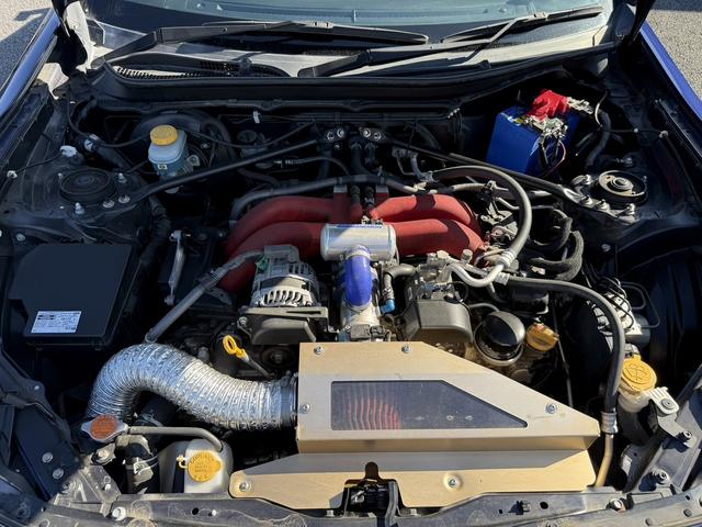 ８６ ＧＴリミテッド　禁煙車　６速ＭＴ　純正ナビ　クルーズコントロール　ハーフレザーシート　シートヒーター　バックカメラ　ＨＫＳマフラー　社外エアクリーナー　アイドリングストップ　ＥＴＣ　フルセグ　ステアリングリモコン（20枚目）