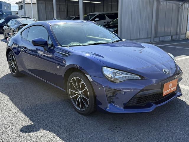 ８６ ＧＴリミテッド　禁煙車　６速ＭＴ　純正ナビ　クルーズコントロール　ハーフレザーシート　シートヒーター　バックカメラ　ＨＫＳマフラー　社外エアクリーナー　アイドリングストップ　ＥＴＣ　フルセグ　ステアリングリモコン（21枚目）