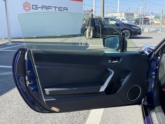 ８６ ＧＴリミテッド　禁煙車　６速ＭＴ　純正ナビ　クルーズコントロール　ハーフレザーシート　シートヒーター　バックカメラ　ＨＫＳマフラー　社外エアクリーナー　アイドリングストップ　ＥＴＣ　フルセグ　ステアリングリモコン（39枚目）