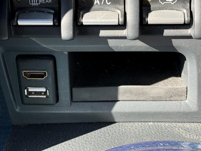 ８６ ＧＴリミテッド　禁煙車　６速ＭＴ　純正ナビ　クルーズコントロール　ハーフレザーシート　シートヒーター　バックカメラ　ＨＫＳマフラー　社外エアクリーナー　アイドリングストップ　ＥＴＣ　フルセグ　ステアリングリモコン（55枚目）