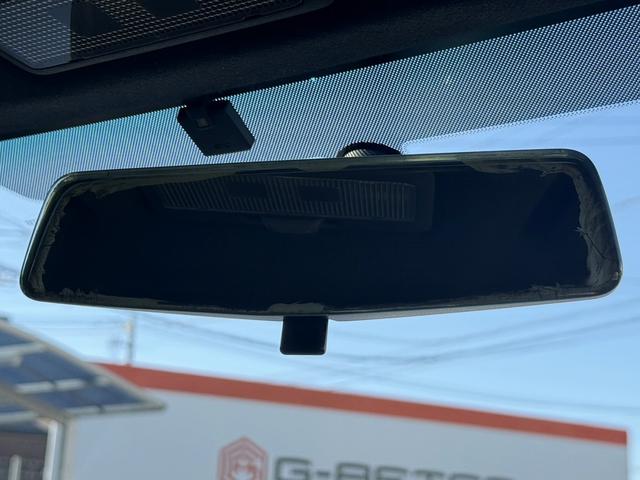 ８６ ＧＴリミテッド　禁煙車　６速ＭＴ　純正ナビ　クルーズコントロール　ハーフレザーシート　シートヒーター　バックカメラ　ＨＫＳマフラー　社外エアクリーナー　アイドリングストップ　ＥＴＣ　フルセグ　ステアリングリモコン（60枚目）