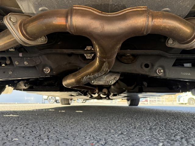 ８６ ＧＴリミテッド　禁煙車　６速ＭＴ　純正ナビ　クルーズコントロール　ハーフレザーシート　シートヒーター　バックカメラ　ＨＫＳマフラー　社外エアクリーナー　アイドリングストップ　ＥＴＣ　フルセグ　ステアリングリモコン（72枚目）