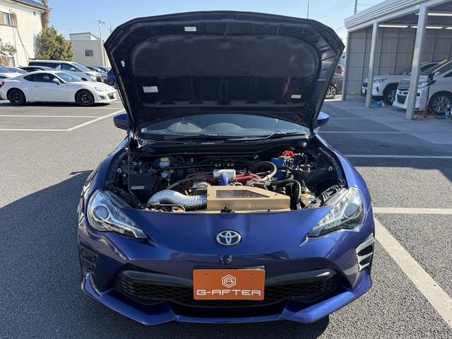 ８６ ＧＴリミテッド　禁煙車　６速ＭＴ　純正ナビ　クルーズコントロール　ハーフレザーシート　シートヒーター　バックカメラ　ＨＫＳマフラー　社外エアクリーナー　アイドリングストップ　ＥＴＣ　フルセグ　ステアリングリモコン（73枚目）