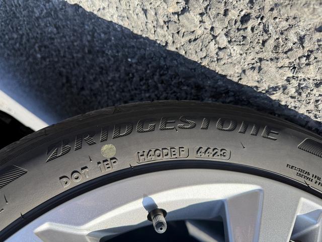 ���Ǝҗl�ւ̔̔��͂��f�肳���Ă��������܂��B�@�Ԍ������ԗ��̏ꍇ�́A�Ԍ����擾�������x�������z�ŕ\�����Ă���܂��B