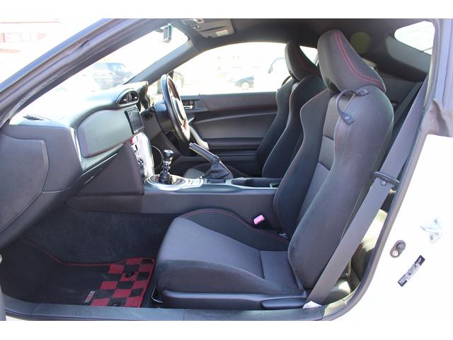 BRZ S 禁煙車 6速MT 純正ナビ フルセグ Bカメラ 衝突軽減 クルーズコントロール 左右独立型エアコン パークアシスト 電動格納ミラー Bluetooth接続 衝突安全ボディー アルミペダル 純正17AW(36枚目)