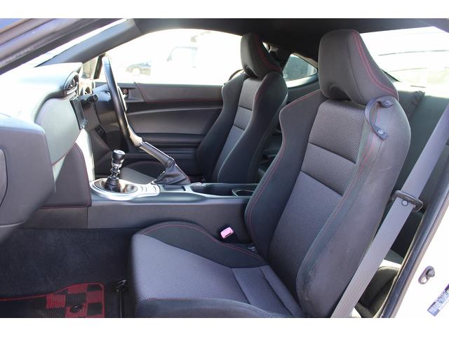 BRZ S 禁煙車 6速MT 純正ナビ フルセグ Bカメラ 衝突軽減 クルーズコントロール 左右独立型エアコン パークアシスト 電動格納ミラー Bluetooth接続 衝突安全ボディー アルミペダル 純正17AW(37枚目)