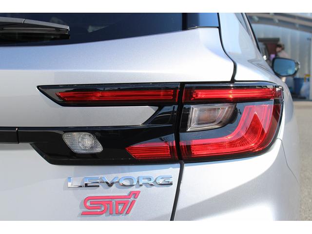 レヴォーグ STIスポーツ EX ブラックインテリアセレクション 禁煙車 アイサイトX ワンオーナー 純正11.6型ナビ フルセグ 全周囲カメラ 衝突軽減 レーダークルーズコントロール ハーフレザーシート 電動Rゲート電動格納ミラー クリアランスソナー シートヒータ(20枚目)