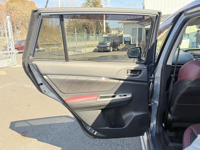 ���Ǝҗl�ւ̔̔��͂��f�肳���Ă��������܂��B�@�Ԍ������ԗ��̏ꍇ�́A�Ԍ����擾�������x�������z�ŕ\�����Ă���܂��B