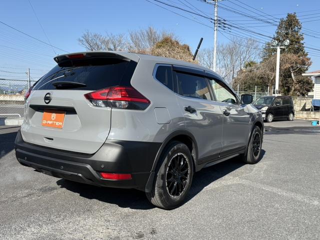 エクストレイル ２０Ｓ　ハイブリッド　禁煙車　純正ナビ　フルセグ　衝突軽減ブレーキ　レーンキープ　ＬＥＤヘッドライト　４ＷＤ　クリアランスソナー　ＣＤ再生可　フロントフォグランプ　社外１７インチアルミホイール　スマートキー　電動格納ミラー（11枚目）