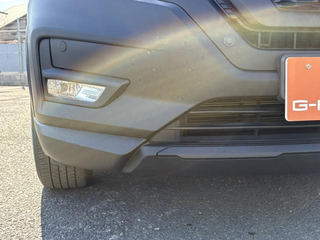 エクストレイル ２０Ｓ　ハイブリッド　禁煙車　純正ナビ　フルセグ　衝突軽減ブレーキ　レーンキープ　ＬＥＤヘッドライト　４ＷＤ　クリアランスソナー　ＣＤ再生可　フロントフォグランプ　社外１７インチアルミホイール　スマートキー　電動格納ミラー（19枚目）