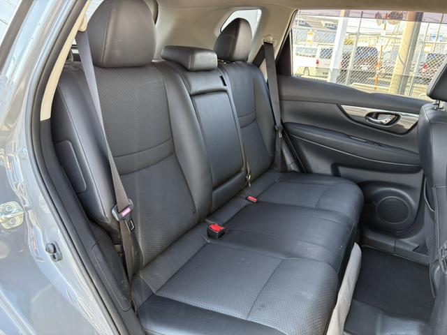 エクストレイル ２０Ｓ　ハイブリッド　禁煙車　純正ナビ　フルセグ　衝突軽減ブレーキ　レーンキープ　ＬＥＤヘッドライト　４ＷＤ　クリアランスソナー　ＣＤ再生可　フロントフォグランプ　社外１７インチアルミホイール　スマートキー　電動格納ミラー（35枚目）