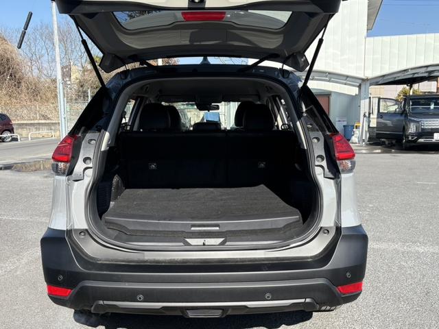 エクストレイル ２０Ｓ　ハイブリッド　禁煙車　純正ナビ　フルセグ　衝突軽減ブレーキ　レーンキープ　ＬＥＤヘッドライト　４ＷＤ　クリアランスソナー　ＣＤ再生可　フロントフォグランプ　社外１７インチアルミホイール　スマートキー　電動格納ミラー（38枚目）