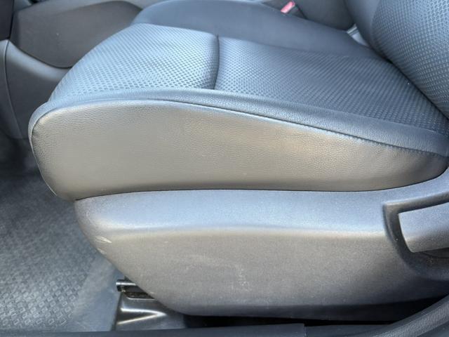 エクストレイル ２０Ｓ　ハイブリッド　禁煙車　純正ナビ　フルセグ　衝突軽減ブレーキ　レーンキープ　ＬＥＤヘッドライト　４ＷＤ　クリアランスソナー　ＣＤ再生可　フロントフォグランプ　社外１７インチアルミホイール　スマートキー　電動格納ミラー（45枚目）