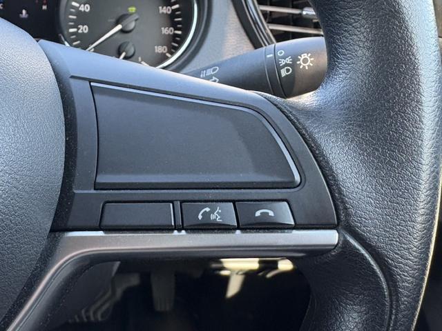 エクストレイル ２０Ｓ　ハイブリッド　禁煙車　純正ナビ　フルセグ　衝突軽減ブレーキ　レーンキープ　ＬＥＤヘッドライト　４ＷＤ　クリアランスソナー　ＣＤ再生可　フロントフォグランプ　社外１７インチアルミホイール　スマートキー　電動格納ミラー（51枚目）