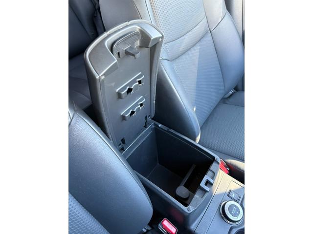 エクストレイル ２０Ｓ　ハイブリッド　禁煙車　純正ナビ　フルセグ　衝突軽減ブレーキ　レーンキープ　ＬＥＤヘッドライト　４ＷＤ　クリアランスソナー　ＣＤ再生可　フロントフォグランプ　社外１７インチアルミホイール　スマートキー　電動格納ミラー（59枚目）