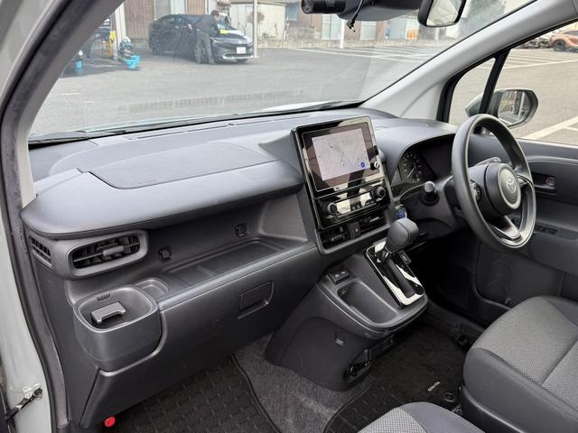 シエンタ ハイブリッドＧ　禁煙車　純正８インチナビ　バックカメラ　両側電動スライドドア　ブラインドスポットモニター　ビルドインＥＴＣ　アダプティブクルーズコントロール　衝突軽減ブレーキ　レーンキープ　リアトラフィックアラート（45枚目）