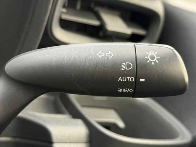 シエンタ ハイブリッドＧ　禁煙車　純正８インチナビ　バックカメラ　両側電動スライドドア　ブラインドスポットモニター　ビルドインＥＴＣ　アダプティブクルーズコントロール　衝突軽減ブレーキ　レーンキープ　リアトラフィックアラート（53枚目）