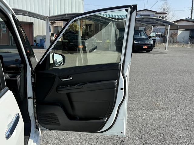 セレナ e-パワー ハイウェイスターV 禁煙車 プロパイロット KENWOODナビ アラウンドビューモニター ハンズフリー両側電動スライドドア シートヒーター デジタルインナーミラー ステアリングヒーター ETC クリアランスソナー(35枚目)