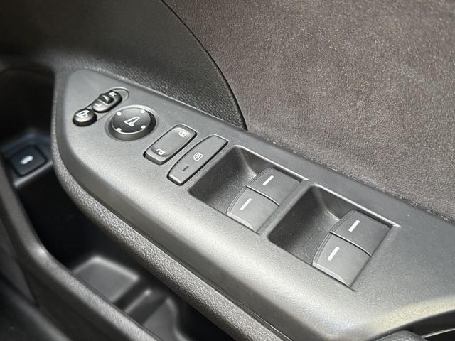 ���Ǝҗl�ւ̔̔��͂��f�肳���Ă��������܂��B�@�Ԍ������ԗ��̏ꍇ�́A�Ԍ����擾�������x�������z�ŕ\�����Ă���܂��B