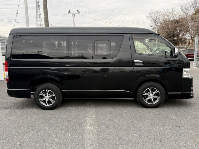 ハイエースワゴン ＧＬ　禁煙車　モデリスタエアロ　ＡＬＰＩＮＥフリップダウンモニター　バックカメラ　ナビ　フルセグ　ＤＶＤプレイヤー　Ｂｌｕｅｔｏｏｔｈ　ビルトインＥＴＣ　ＡＣ１００Ｖ電源　純正１５インチアルミホイール（9枚目）