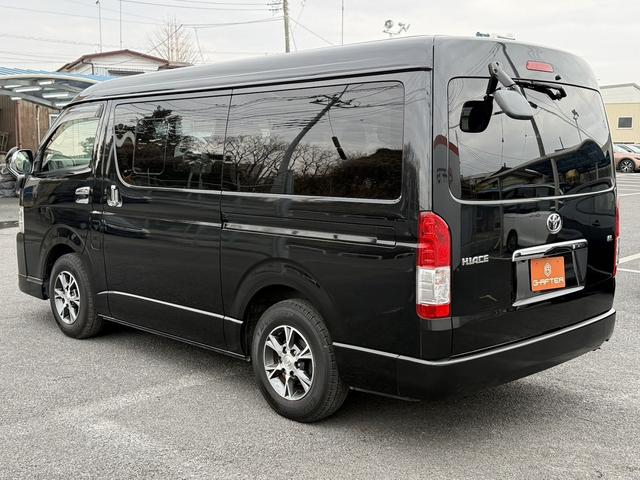 ハイエースワゴン ＧＬ　禁煙車　モデリスタエアロ　ＡＬＰＩＮＥフリップダウンモニター　バックカメラ　ナビ　フルセグ　ＤＶＤプレイヤー　Ｂｌｕｅｔｏｏｔｈ　ビルトインＥＴＣ　ＡＣ１００Ｖ電源　純正１５インチアルミホイール（24枚目）
