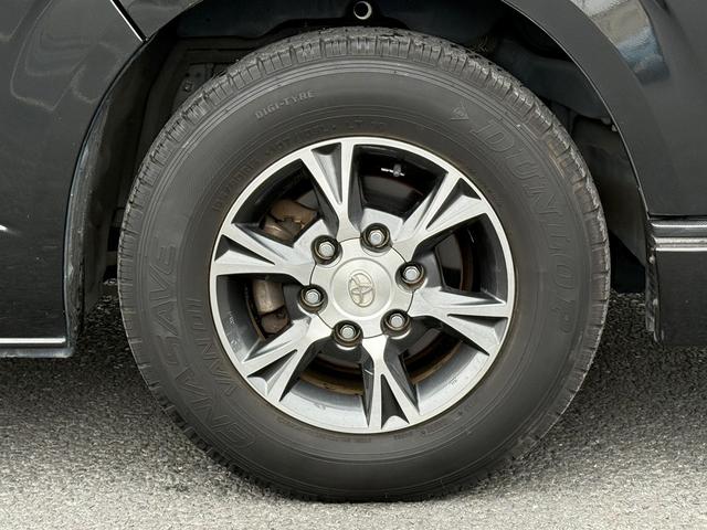ハイエースワゴン ＧＬ　禁煙車　モデリスタエアロ　ＡＬＰＩＮＥフリップダウンモニター　バックカメラ　ナビ　フルセグ　ＤＶＤプレイヤー　Ｂｌｕｅｔｏｏｔｈ　ビルトインＥＴＣ　ＡＣ１００Ｖ電源　純正１５インチアルミホイール（31枚目）