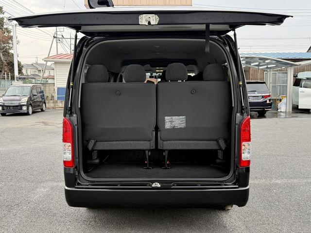 ハイエースワゴン ＧＬ　禁煙車　モデリスタエアロ　ＡＬＰＩＮＥフリップダウンモニター　バックカメラ　ナビ　フルセグ　ＤＶＤプレイヤー　Ｂｌｕｅｔｏｏｔｈ　ビルトインＥＴＣ　ＡＣ１００Ｖ電源　純正１５インチアルミホイール（36枚目）