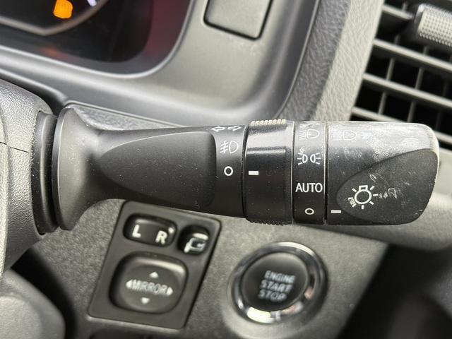 ハイエースワゴン ＧＬ　禁煙車　モデリスタエアロ　ＡＬＰＩＮＥフリップダウンモニター　バックカメラ　ナビ　フルセグ　ＤＶＤプレイヤー　Ｂｌｕｅｔｏｏｔｈ　ビルトインＥＴＣ　ＡＣ１００Ｖ電源　純正１５インチアルミホイール（44枚目）