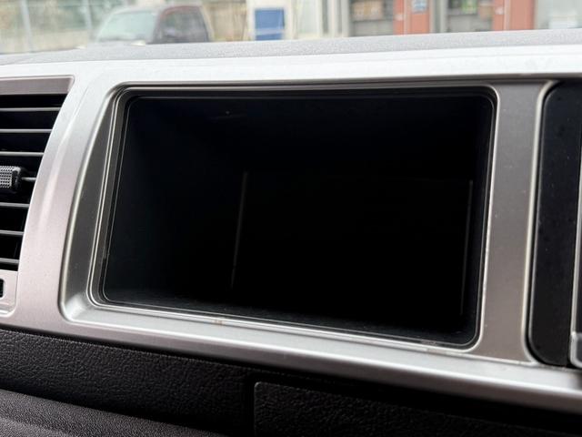 ハイエースワゴン ＧＬ　禁煙車　モデリスタエアロ　ＡＬＰＩＮＥフリップダウンモニター　バックカメラ　ナビ　フルセグ　ＤＶＤプレイヤー　Ｂｌｕｅｔｏｏｔｈ　ビルトインＥＴＣ　ＡＣ１００Ｖ電源　純正１５インチアルミホイール（53枚目）