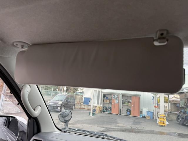 ハイエースワゴン ＧＬ　禁煙車　モデリスタエアロ　ＡＬＰＩＮＥフリップダウンモニター　バックカメラ　ナビ　フルセグ　ＤＶＤプレイヤー　Ｂｌｕｅｔｏｏｔｈ　ビルトインＥＴＣ　ＡＣ１００Ｖ電源　純正１５インチアルミホイール（57枚目）