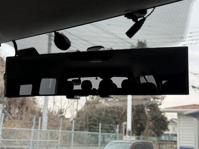 ハイエースワゴン ＧＬ　禁煙車　モデリスタエアロ　ＡＬＰＩＮＥフリップダウンモニター　バックカメラ　ナビ　フルセグ　ＤＶＤプレイヤー　Ｂｌｕｅｔｏｏｔｈ　ビルトインＥＴＣ　ＡＣ１００Ｖ電源　純正１５インチアルミホイール（58枚目）