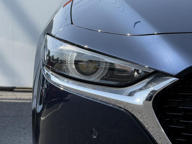 ＭＡＺＤＡ３セダン Ｘ　Ｌパッケージ　禁煙車　白革シート　純正１０．２５インチディスプレイ　３６０度セーフティパッケージ　フルセグ　シート・ステアリングヒーター　メモリ付パワーシート　アダプティブクルーズコントロール　クリアランスソナー（19枚目）
