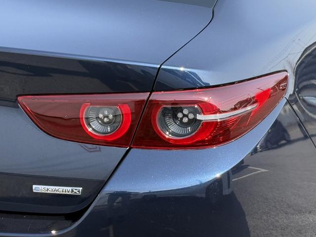 ＭＡＺＤＡ３セダン Ｘ　Ｌパッケージ　禁煙車　白革シート　純正１０．２５インチディスプレイ　３６０度セーフティパッケージ　フルセグ　シート・ステアリングヒーター　メモリ付パワーシート　アダプティブクルーズコントロール　クリアランスソナー（20枚目）