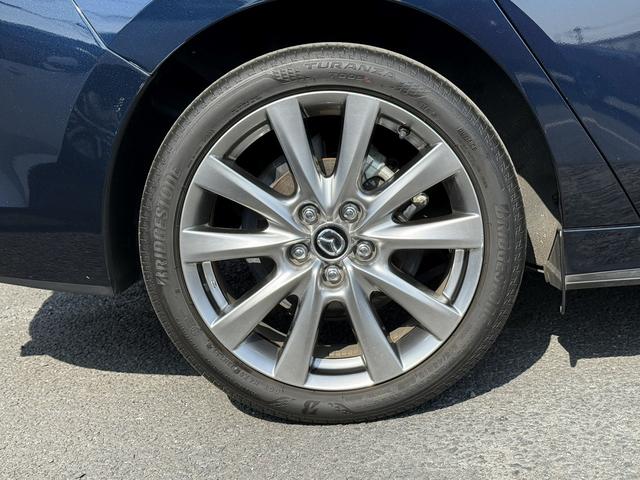 ＭＡＺＤＡ３セダン Ｘ　Ｌパッケージ　禁煙車　白革シート　純正１０．２５インチディスプレイ　３６０度セーフティパッケージ　フルセグ　シート・ステアリングヒーター　メモリ付パワーシート　アダプティブクルーズコントロール　クリアランスソナー（25枚目）
