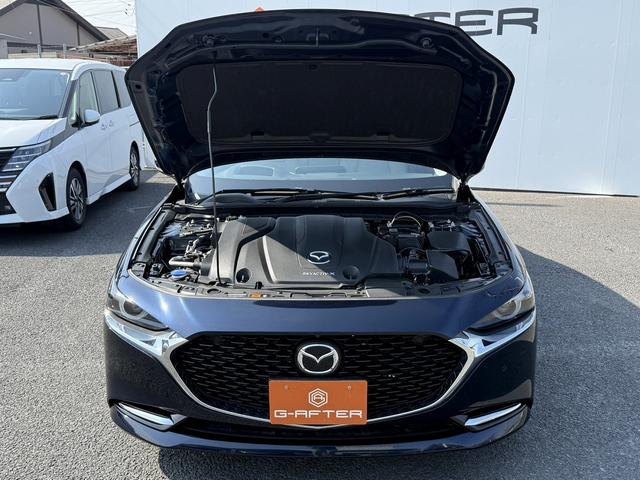 ＭＡＺＤＡ３セダン Ｘ　Ｌパッケージ　禁煙車　白革シート　純正１０．２５インチディスプレイ　３６０度セーフティパッケージ　フルセグ　シート・ステアリングヒーター　メモリ付パワーシート　アダプティブクルーズコントロール　クリアランスソナー（72枚目）