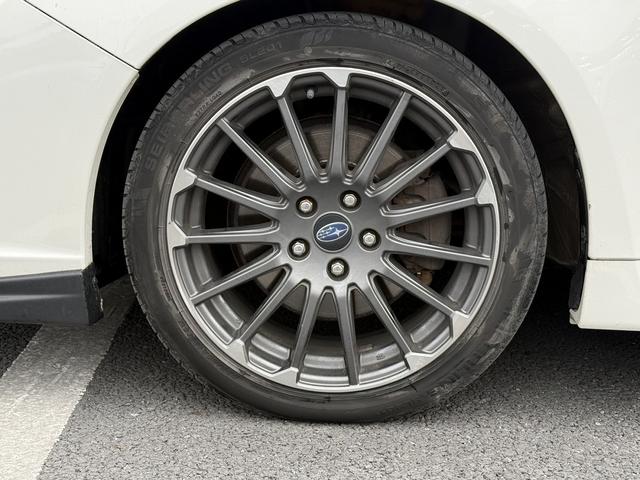 レヴォーグ １．６ＳＴＩスポーツアイサイト　禁煙車　サンルーフ　赤革シート　ＳＴＩエアロ　社外ナビ　フルセグ　サイドカメラ　アダクティブクルーズコントロール　　シートヒーター　シーポジションメモリー　アイサイトｖｅｒ．３　パドルシフト　ＥＴＣ（29枚目）