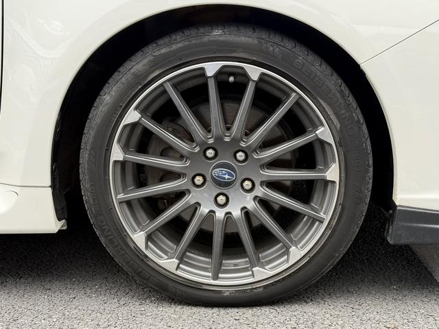 レヴォーグ １．６ＳＴＩスポーツアイサイト　禁煙車　サンルーフ　赤革シート　ＳＴＩエアロ　社外ナビ　フルセグ　サイドカメラ　アダクティブクルーズコントロール　　シートヒーター　シーポジションメモリー　アイサイトｖｅｒ．３　パドルシフト　ＥＴＣ（30枚目）