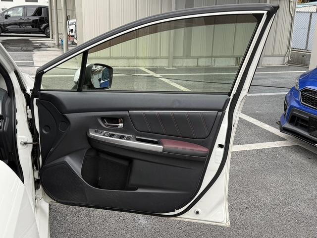 レヴォーグ １．６ＳＴＩスポーツアイサイト　禁煙車　サンルーフ　赤革シート　ＳＴＩエアロ　社外ナビ　フルセグ　サイドカメラ　アダクティブクルーズコントロール　　シートヒーター　シーポジションメモリー　アイサイトｖｅｒ．３　パドルシフト　ＥＴＣ（34枚目）