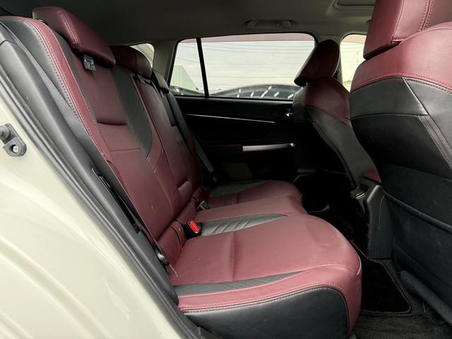 レヴォーグ １．６ＳＴＩスポーツアイサイト　禁煙車　サンルーフ　赤革シート　ＳＴＩエアロ　社外ナビ　フルセグ　サイドカメラ　アダクティブクルーズコントロール　　シートヒーター　シーポジションメモリー　アイサイトｖｅｒ．３　パドルシフト　ＥＴＣ（41枚目）