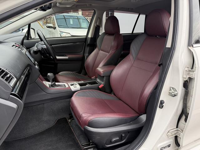 レヴォーグ １．６ＳＴＩスポーツアイサイト　禁煙車　サンルーフ　赤革シート　ＳＴＩエアロ　社外ナビ　フルセグ　サイドカメラ　アダクティブクルーズコントロール　　シートヒーター　シーポジションメモリー　アイサイトｖｅｒ．３　パドルシフト　ＥＴＣ（45枚目）