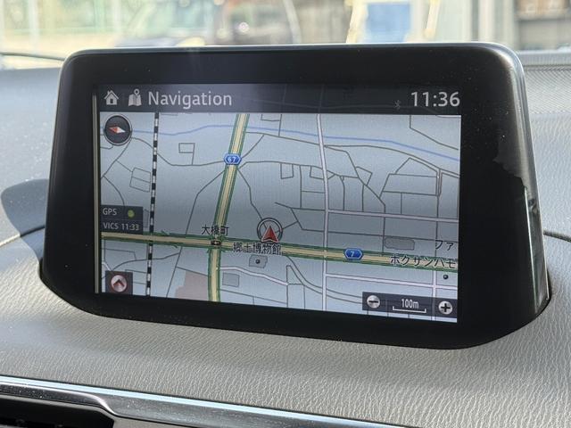 アクセラスポーツ ２２ＸＤ　Ｌパッケージ　６速ＭＴ　禁煙車　黒革シート　純正ナビ　パノラミックビューモニター　フルセグ　ＤＶＤプレイヤー　シート・ステアリングヒーター　パワーシート　アダプティブクルーズコントロール　パークアシスト（6枚目）