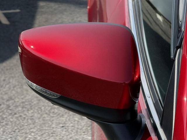 アクセラスポーツ ２２ＸＤ　Ｌパッケージ　６速ＭＴ　禁煙車　黒革シート　純正ナビ　パノラミックビューモニター　フルセグ　ＤＶＤプレイヤー　シート・ステアリングヒーター　パワーシート　アダプティブクルーズコントロール　パークアシスト（26枚目）