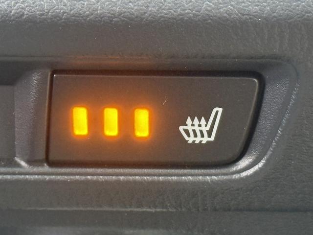 アクセラスポーツ ２２ＸＤ　Ｌパッケージ　６速ＭＴ　禁煙車　黒革シート　純正ナビ　パノラミックビューモニター　フルセグ　ＤＶＤプレイヤー　シート・ステアリングヒーター　パワーシート　アダプティブクルーズコントロール　パークアシスト（52枚目）