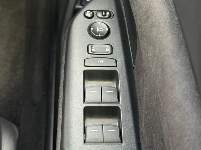 ���Ǝҗl�ւ̔̔��͂��f�肳���Ă��������܂��B�@�Ԍ������ԗ��̏ꍇ�́A�Ԍ����擾�������x�������z�ŕ\�����Ă���܂��B