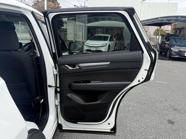 ＣＸ－５ ＸＤ　プロアクティブ　禁煙車　ＢＯＳＥ　サウンド　純正８インチナビ　フルセグ　３６０度カメラ　スマートブレーキサポート　アダプティブクルーズコントロール　電動リアゲート　シートヒーター　ＥＴＣ　Ｂｌｕｅｔｏｏｔｈ（32枚目）