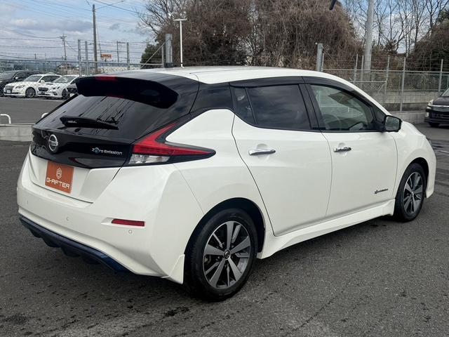 リーフ Ｘ　禁煙車　純正ナビ　プロパイロット　アラウンドビューモニター　衝突軽減ブレーキ　ステアリングヒーター　デジタルインナーミラー　ビルトインＥＴＣ　シートヒーター　ブラインドスポットモニター　ＬＥＤ（22枚目）