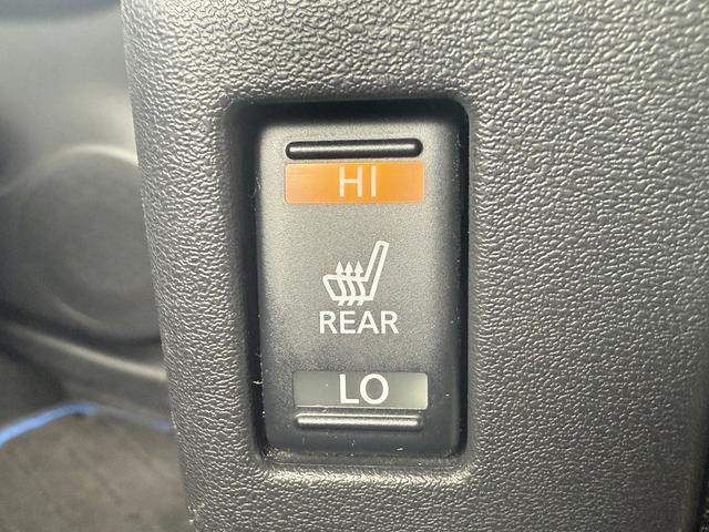 リーフ Ｘ　禁煙車　純正ナビ　プロパイロット　アラウンドビューモニター　衝突軽減ブレーキ　ステアリングヒーター　デジタルインナーミラー　ビルトインＥＴＣ　シートヒーター　ブラインドスポットモニター　ＬＥＤ（63枚目）